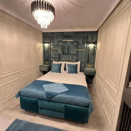 Lux Garsoniera - Privat Lägenhet
